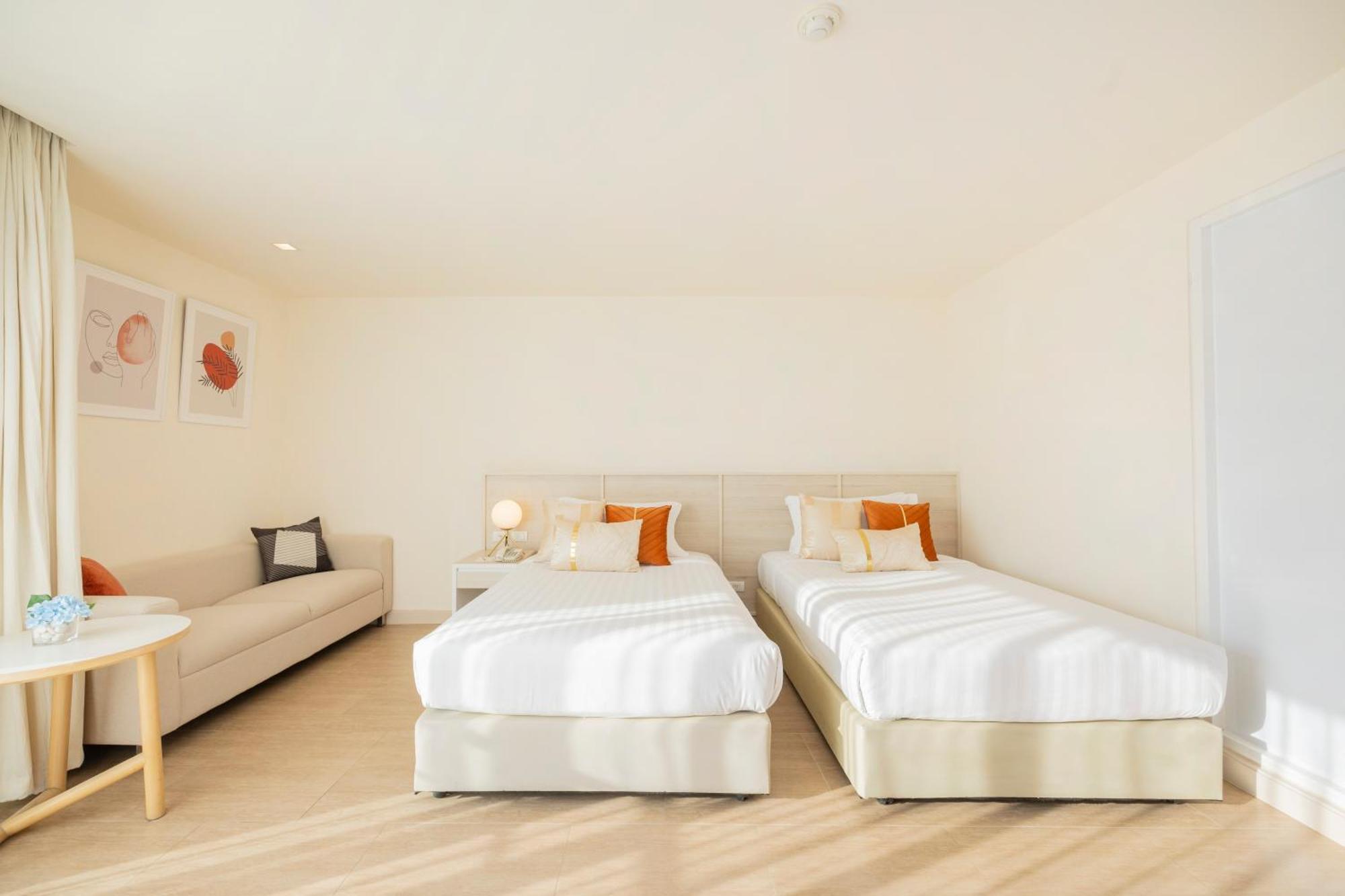 Pattaya Sea View Hotel - Sha Extra Plus Pokoj fotografie